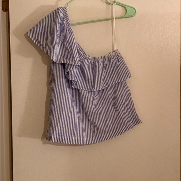 Vineyard Vines one shoulder seersucker ruffle top - Picture 2 of 6